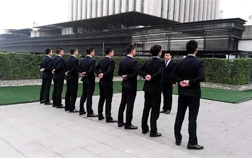 龙南持牌催收机构的正确打开方式：老司机教你避开这5大雷区